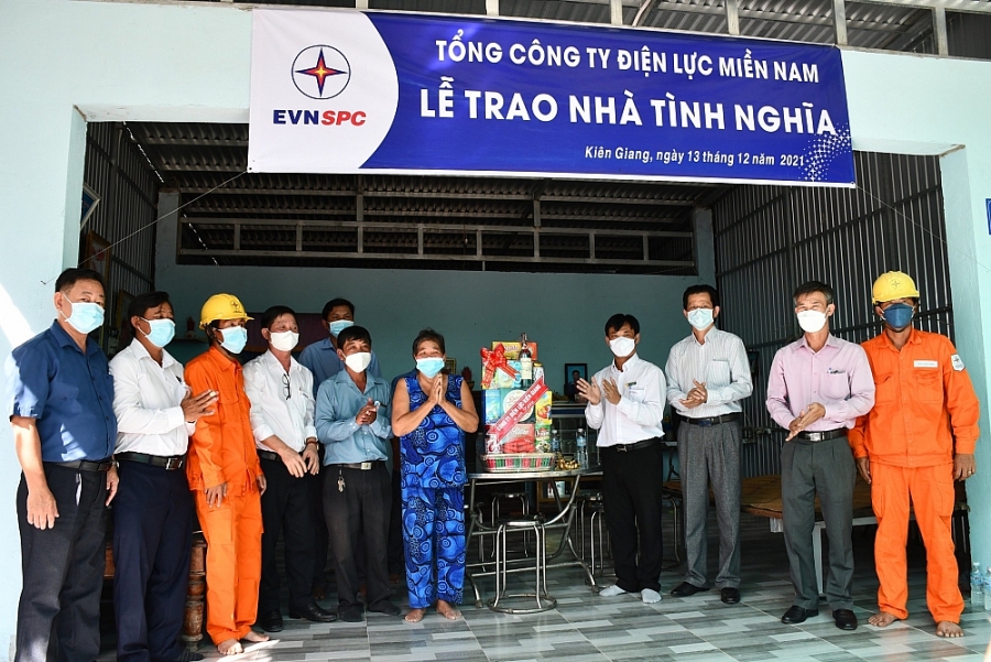 PC Kiên Giang - Trao gửi yêu thương đến những hoàn cảnh khó khăn