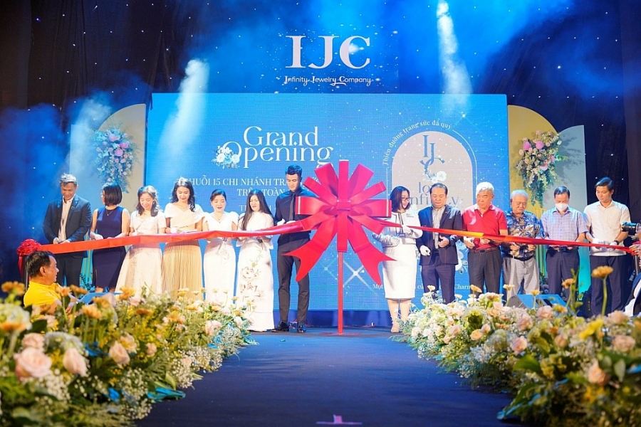 IJC khai trương 15 cửa hàng - Top 4 thương hiệu vàng và trang sức lớn nhất Việt Nam