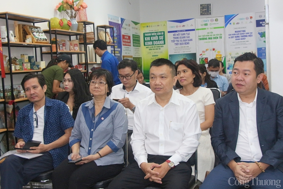 Sàn điện tử hàng Việt Nam chất lượng cao: Hỗ trợ doanh nghiệp xúc tiến thương mại, quảng bá thương hiệu và bán hàng