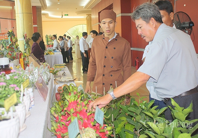 tien giang day manh hoat dong xuc tien thuong mai tieu thu nong san trong tam dich ncov