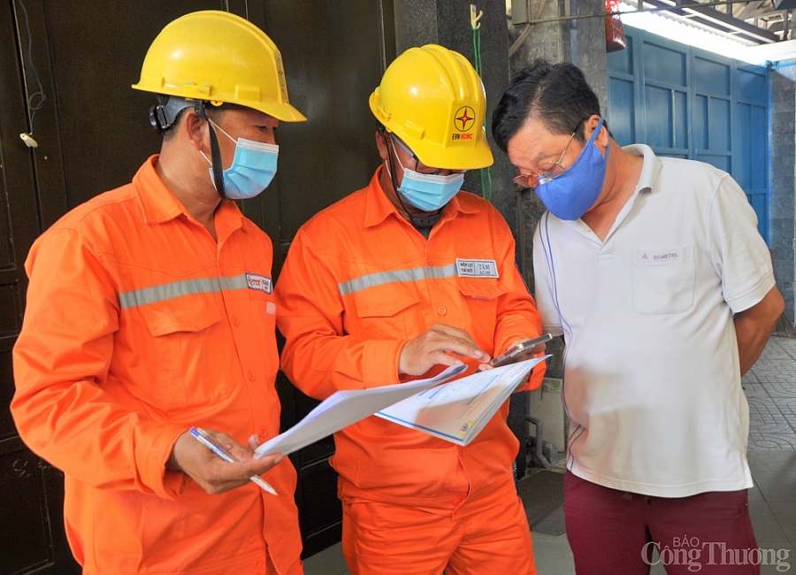 TP. Hồ Chí Minh: Hơn 80% khách hàng có thể theo dõi lượng điện tiêu thụ hằng ngày TP. Hồ Chí Minh: Hơn 80% khách hàng có thể theo dõi lượng điện tiêu thụ hằng ngày