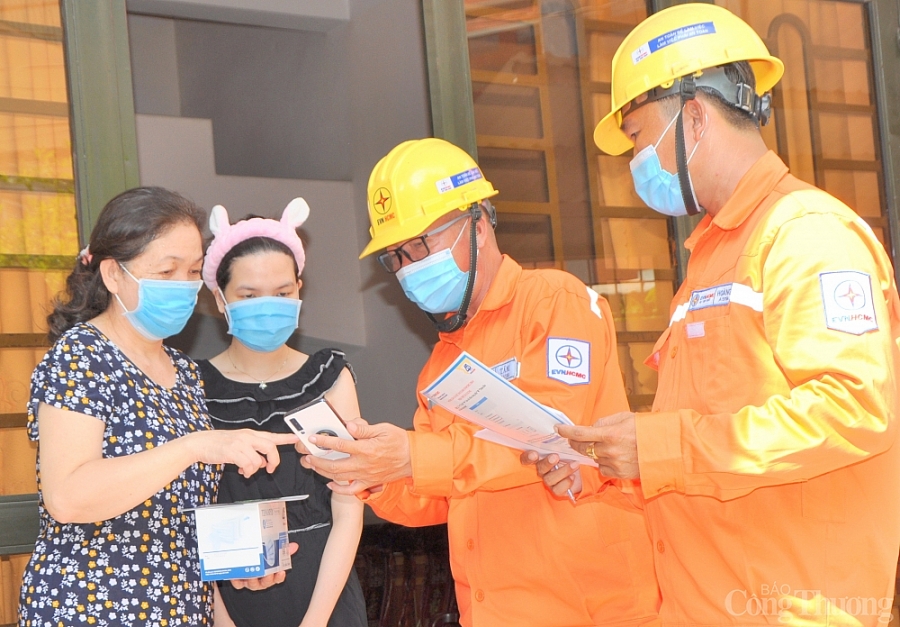 TP. Hồ Chí Minh: Phấn đấu tiết kiệm 2% tổng điện năng tiêu thụ