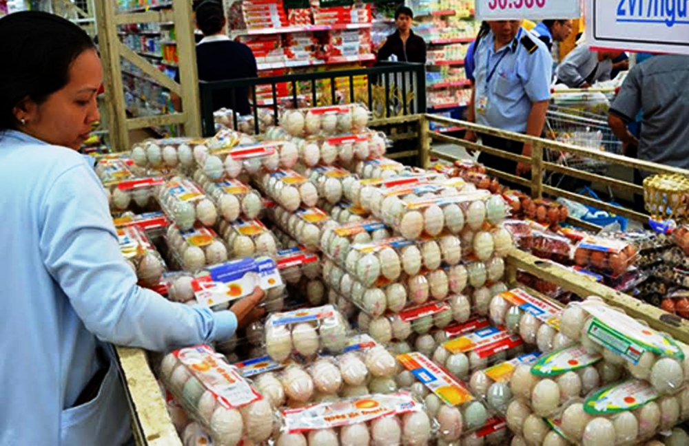 Giá thực phẩm ngày 24/6: Giá rau giảm, trứng tiếp tục tăng