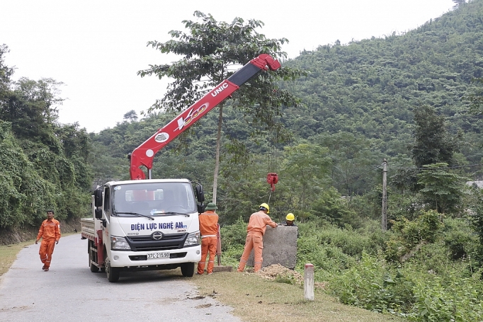 nghe an 185 thon ban trang dien luoi quoc gia