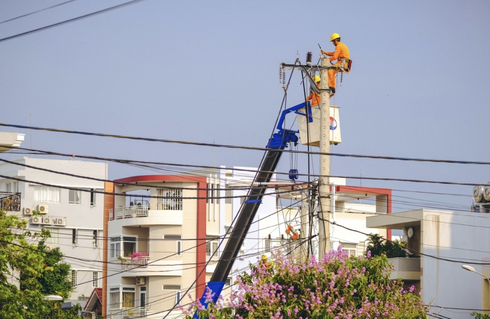 PC Đà Nẵng: Chủ động cấp điện an toàn, ổn định mùa nắng nóng