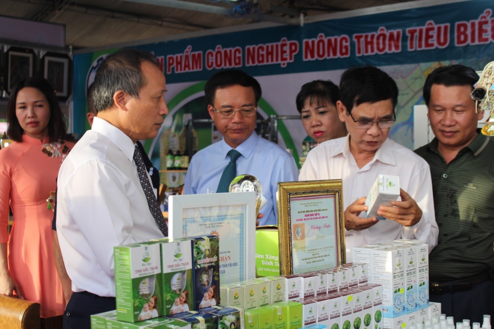 gop phan de san pham thuong hieu viet lan toa manh