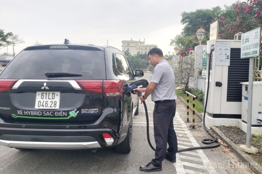 Đà Nẵng: Đảm bảo hạ tầng, tạo cơ chế đủ “hấp dấn” nhà đầu tư xây dựng trạm sạc xe điện Đà Nẵng: Đảm bảo hạ tầng, tạo cơ chế đủ “hấp dẫn” nhà đầu tư xây dựng trạm sạc xe điện