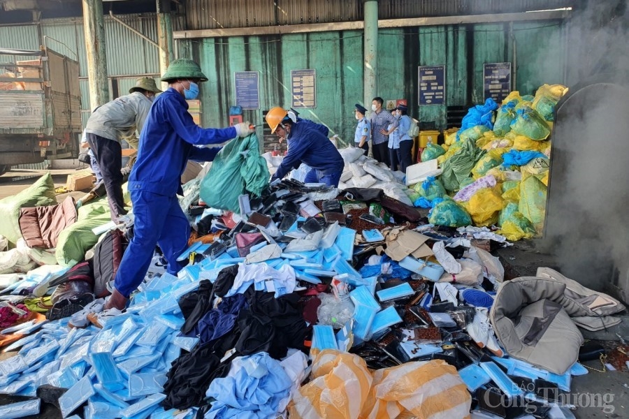 Đà Nẵng: Tiêu hủy gần 120.000 sản phẩm hàng hóa vi phạm, tổng trị giá gần 2 tỷ đồng