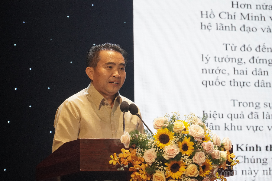 Những tiết mục nghệ thuật văn hóa Lào thắm tình hữu nghị tại thành phố Đà Nẵng Những tiết mục nghệ thuật văn hóa Lào thắm tình hữu nghị tại thành phố Đà Nẵng