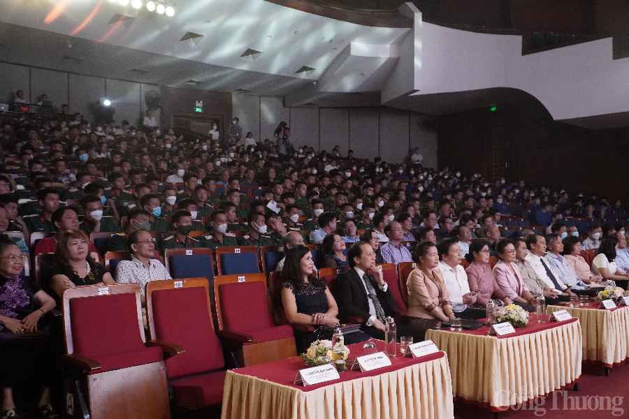 Những tiết mục nghệ thuật văn hóa Lào thắm tình hữu nghị tại thành phố Đà Nẵng Những tiết mục nghệ thuật văn hóa Lào thắm tình hữu nghị tại thành phố Đà Nẵng