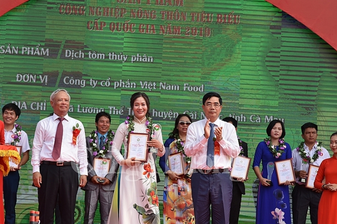 vinh danh san pham cong nghiep nong thon tieu bieu cap quoc gia nam 2019