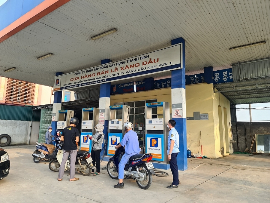 Quản lý thị trường Hà Nội: Kiểm soát hoạt động kinh doanh xăng dầu