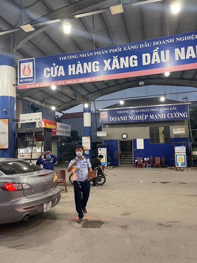 Quản lý thị trường Hà Nội: Kiểm soát hoạt động kinh doanh xăng dầu