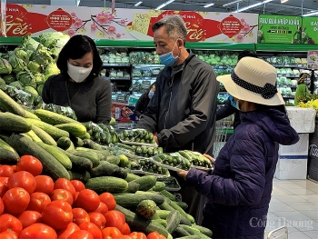 Hà Nội: Hàng hóa đầy kệ, không có tình trạng người tiêu dùng đổ xô đi mua thực phẩm tích trữ