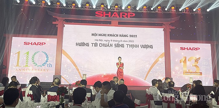 Tối 9/8, Công ty TNHH Điện tử Sharp Việt Nam (Sharp Electronics Vietnam Co., LTD) tổ chức chương trình Hội nghị khách hàng 2022. 