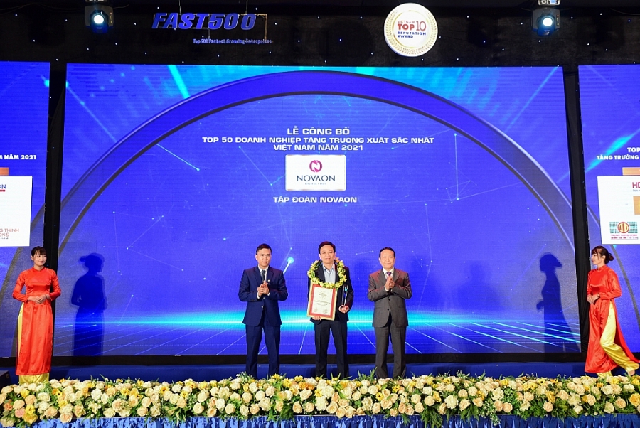 Novaon lọt Top 50 doanh nghiệp tăng trưởng xuất sắc nhất Việt Nam 3 năm liên tiếp