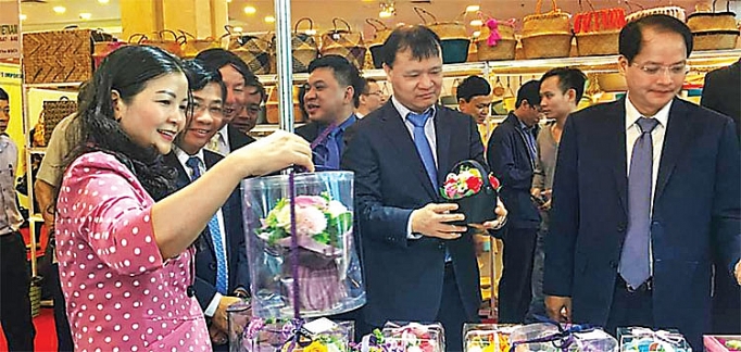 https://congthuong.vn/stores/news_dataimages/nguyenly/012019/29/14/in_article/1044_nganh-cong-thuong.jpg