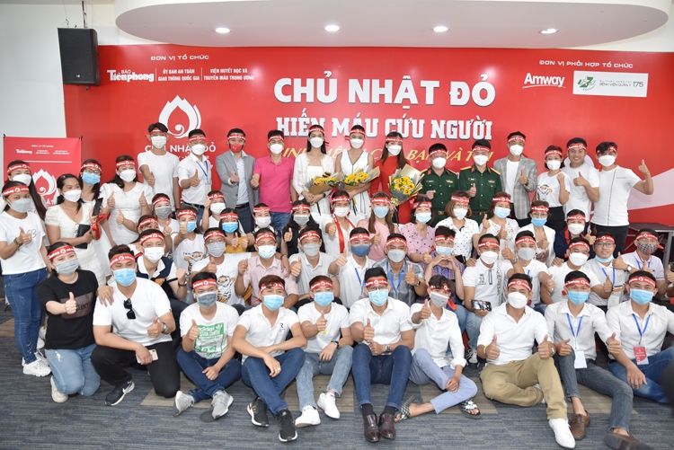 Amway Việt Nam đồng hành cùng chương trình hiến máu Chủ nhật Đỏ lần thứ XIV