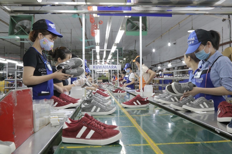 Xuất khẩu tiếp tục tăng tốc Xuất khẩu tiếp tục tăng tốc