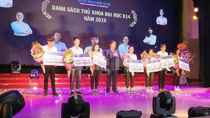 bo truong tran tuan anh dai hoc cong nghiep luon la don vi di dau khoi truong thuoc bo