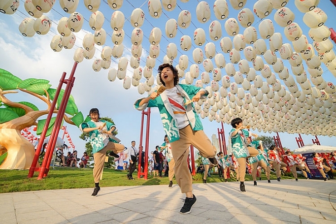 hai dai vo si sumo noi tieng nhat ban bat ngo xuat hien tai viet nam