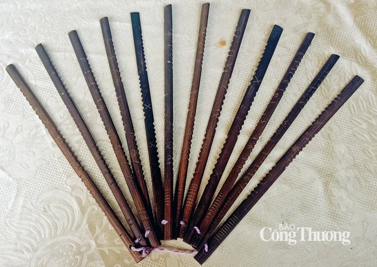 Độc đáo tri thức dân gian Lịch tre của dân tộc Mường Độc đáo tri thức dân gian Lịch tre của dân tộc Mường