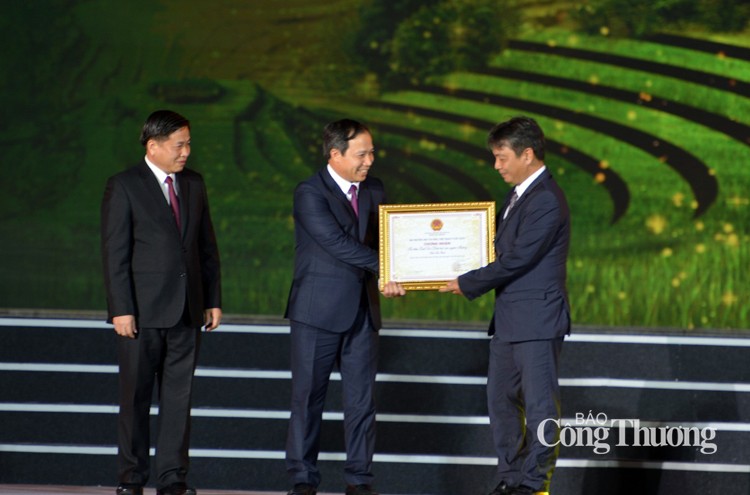 Độc đáo tri thức dân gian Lịch tre của dân tộc Mường Độc đáo tri thức dân gian Lịch tre của dân tộc Mường