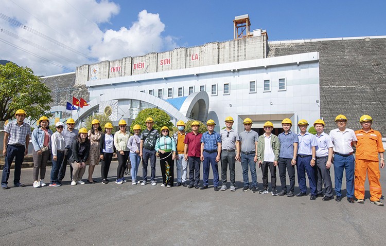 Ấn tượng với công tác vận hành Nhà máy Thủy điện Sơn La