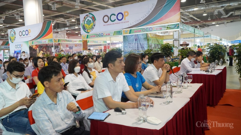 Hội nghị thu hút được nhiều chủ hợp tác xã, doanh nghiệp đến tham gia tìm hiểu