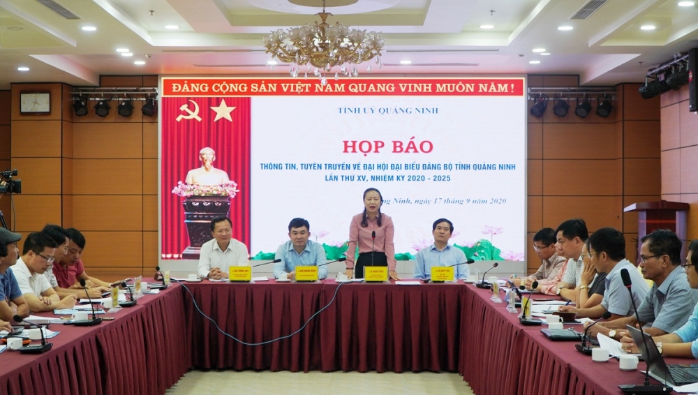 quang ninh dat muc tieu tro thanh tinh dich vu cong nghiep hien dai