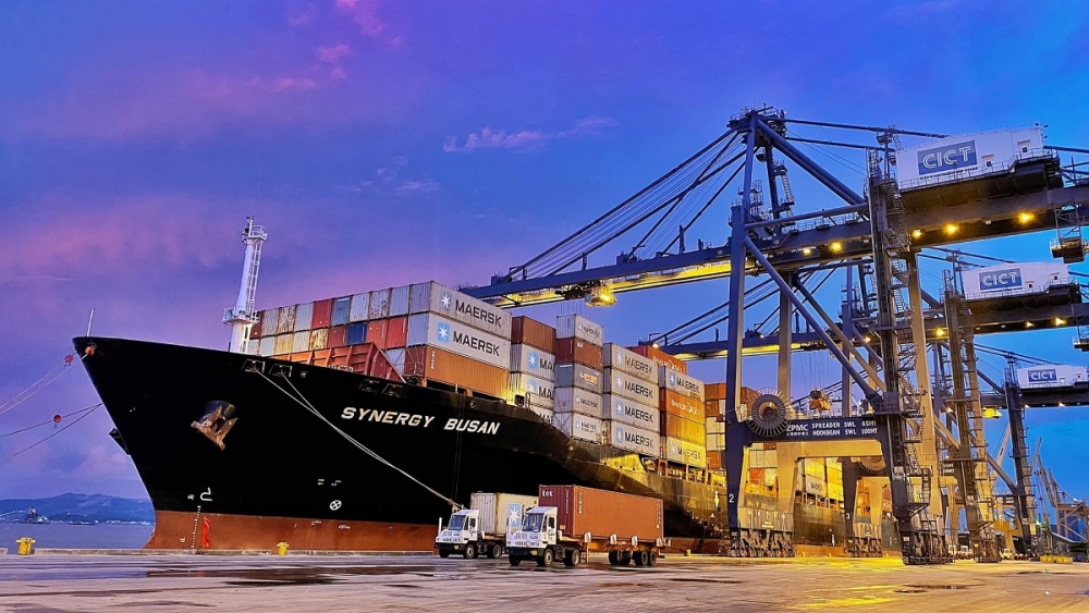 Quảng Ninh: Tàu container của hãng tàu lớn nhất thế giới liên tiếp cập cảng  Cái Lân