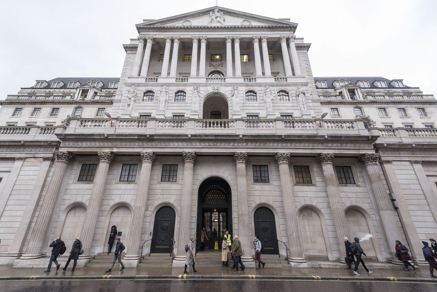 Ngân hàng Anh giữ lãi suất ở mức cao nhất trong 15 năm
