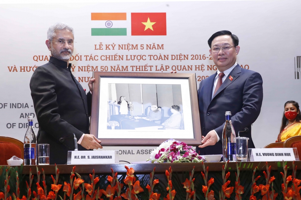 5 năm quan hệ đối tác chiến lược toàn diện Việt Nam - Ấn Độ