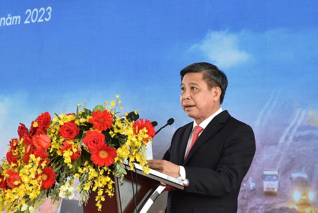 Phó Thủ tướng dự Lễ khởi công dự án thành phần Cần Thơ - Hậu Giang, công trình cao tốc Bắc - Nam - Ảnh 4.