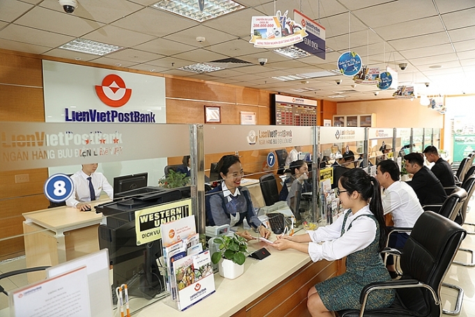 lienvietpostbank tang von dieu le len gan 10000 ty dong