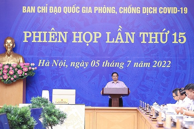 Thủ tướng Phạm Minh Chính, Trưởng Ban Chỉ đạo quốc gia phòng chống dịch COVID-19, chủ trì phiên họp lần thứ 15 của Ban Chỉ đạo