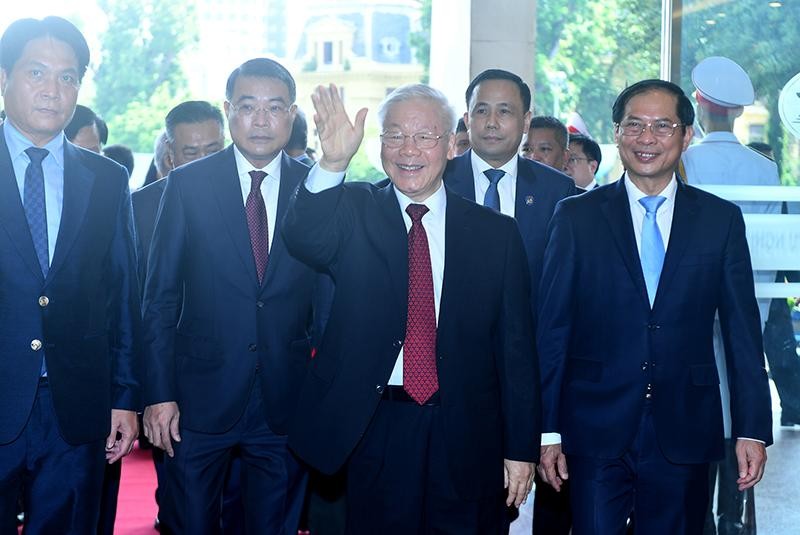 Hình ảnh lãnh đạo Đảng, Nhà nước dự Lễ kỷ niệm 60 năm Ngày thiết lập quan hệ ngoại giao Việt Nam-Lào ảnh 2