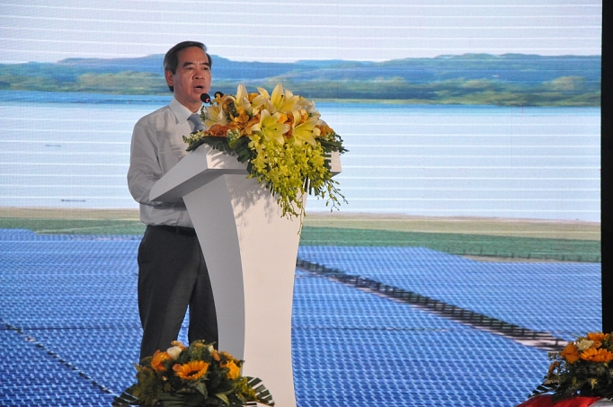 bo truong tran tuan anh du le khanh thanh cum nha may dien mat troi dau tieng