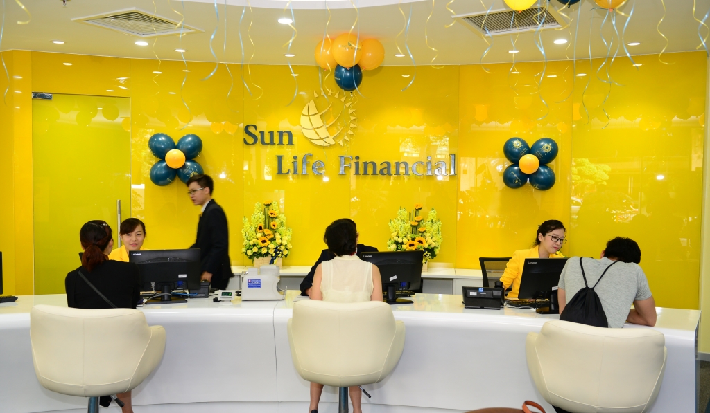 sun life co them hai san pham bao hiem suc khoe moi dieu tri benh hiem ngheo