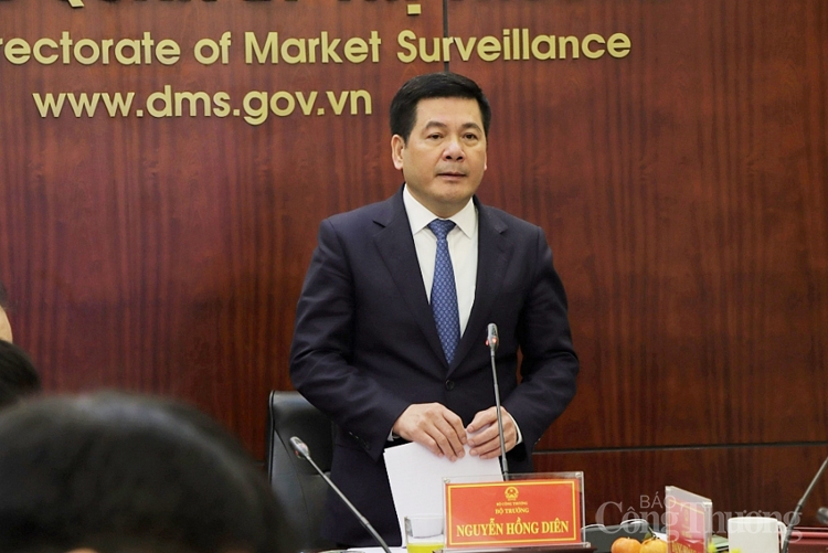 Bộ trưởng Nguyễn Hồng Diên: Quản lý thị trường cần khẳng định vị thế, để nâng cao uy tín của ngành