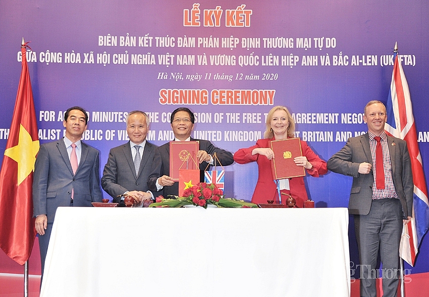Chính thức ký kết Hiệp định Thương mại tự do Việt Nam - Vương quốc Anh Chính thức ký kết Hiệp định Thương mại tự do Việt Nam - Vương quốc Anh