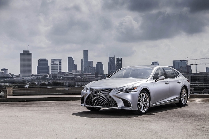 lexus ls 2019 don tet tai viet nam