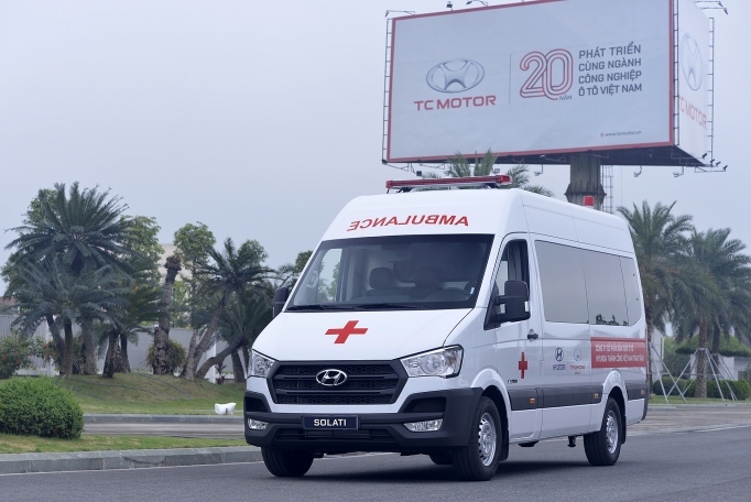 tap doan thanh cong va hyundai motor tang xe cuu thuong chung tay chong dich covid 19