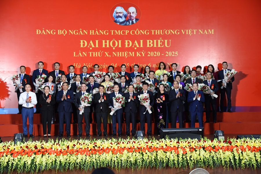 dang bo vietinbank de ra 5 nhiem vu trong tam va 2 khau dot pha