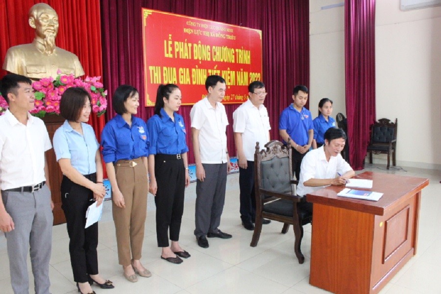 Quảng Ninh phát động phong trào “Gia đình tiết kiệm điện năm 2022”